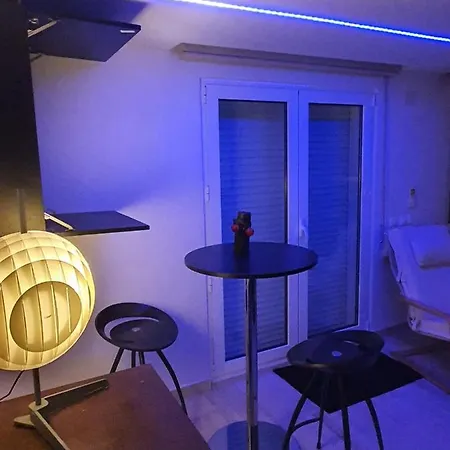 Apartment Cas Living